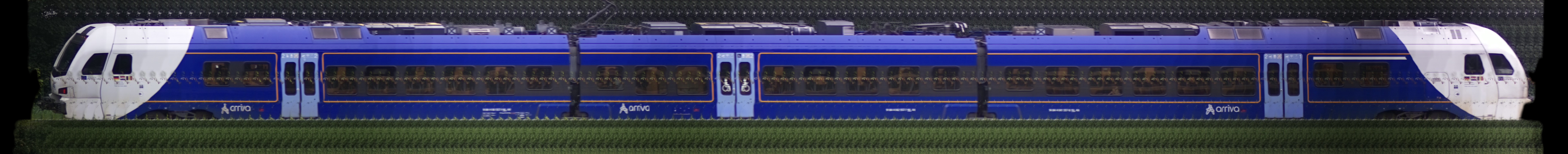 There should be a train photo here :'(