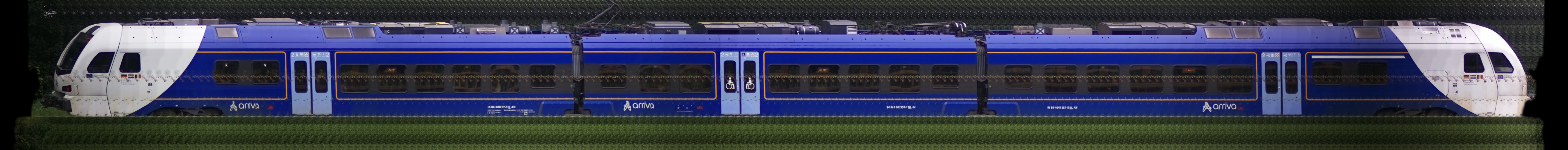 There should be a train photo here :'(