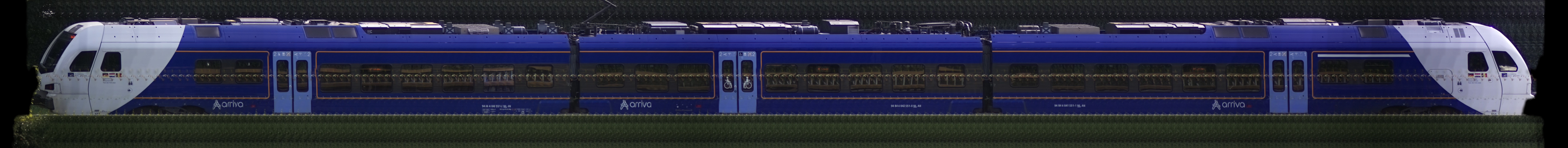 There should be a train photo here :'(