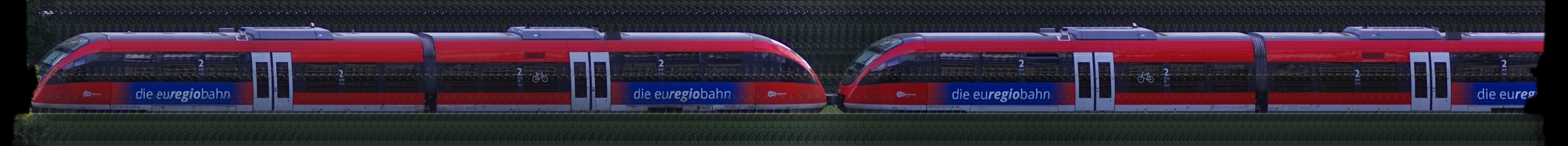 There should be a train photo here :'(