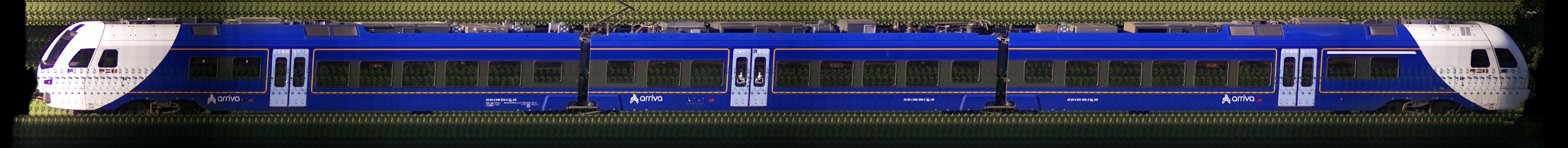 There should be a train photo here :'(