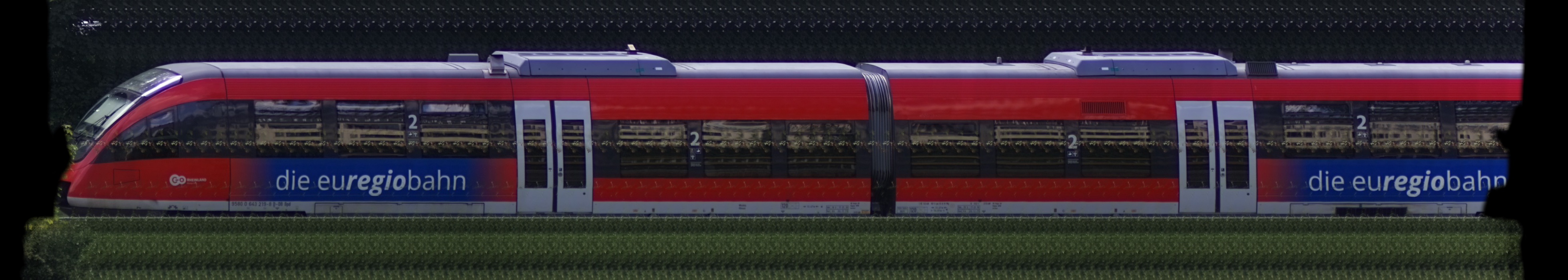 There should be a train photo here :'(