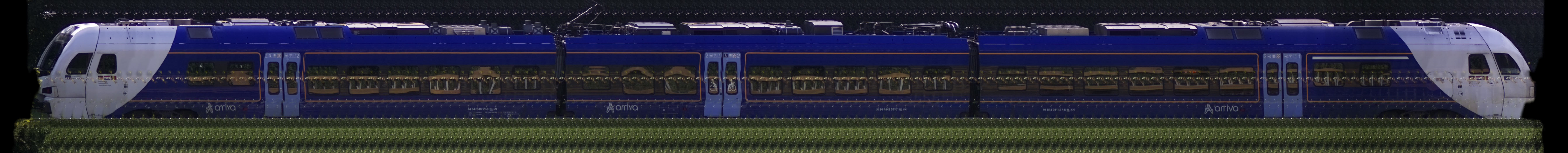 There should be a train photo here :'(