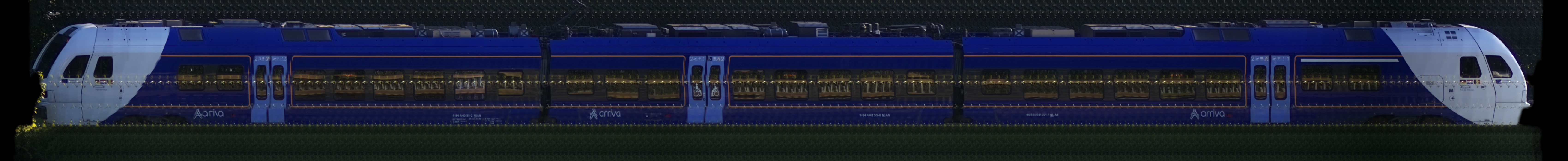 There should be a train photo here :'(