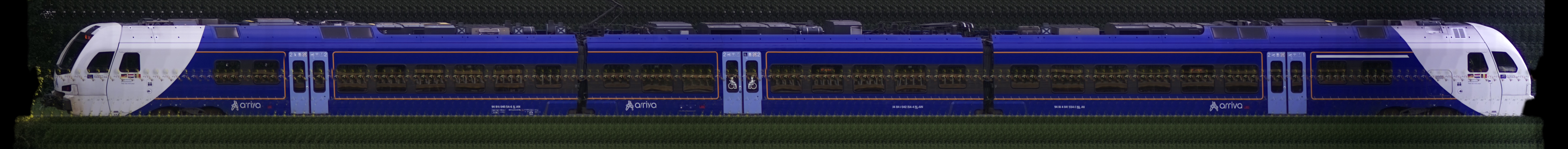 There should be a train photo here :'(