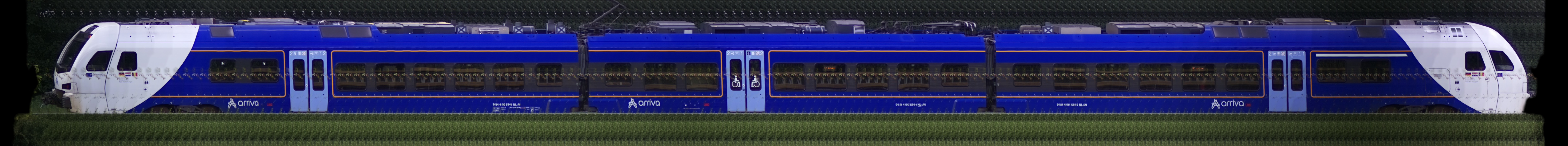 There should be a train photo here :'(