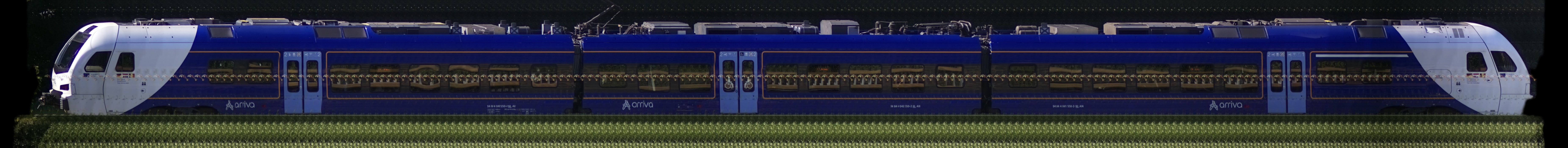 There should be a train photo here :'(
