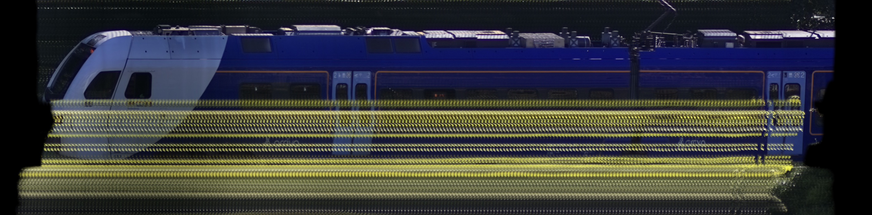 There should be a train photo here :'(