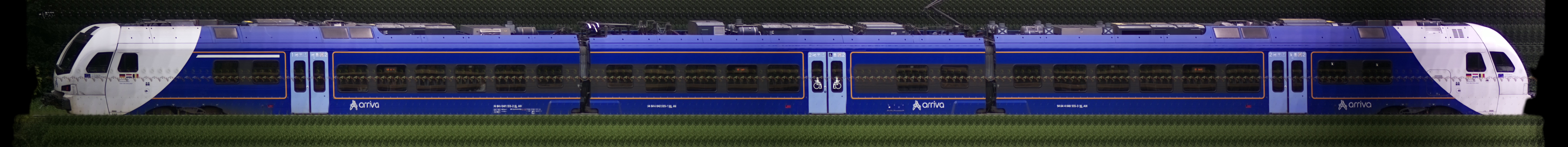 There should be a train photo here :'(