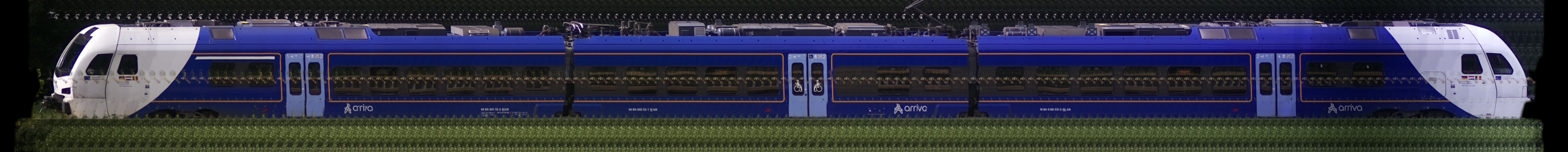 There should be a train photo here :'(