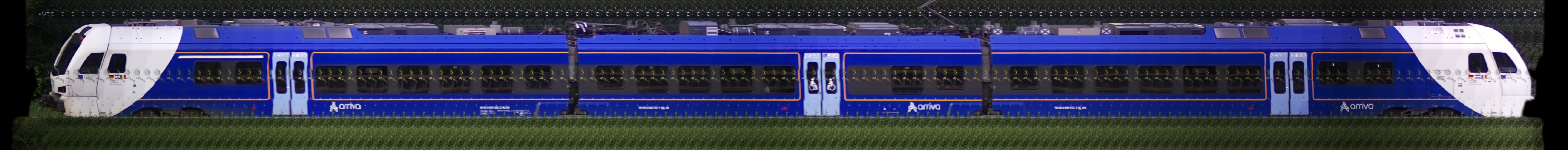 There should be a train photo here :'(