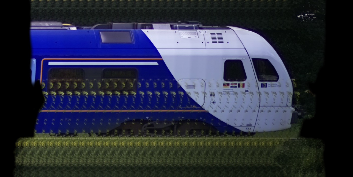 There should be a train photo here :'(
