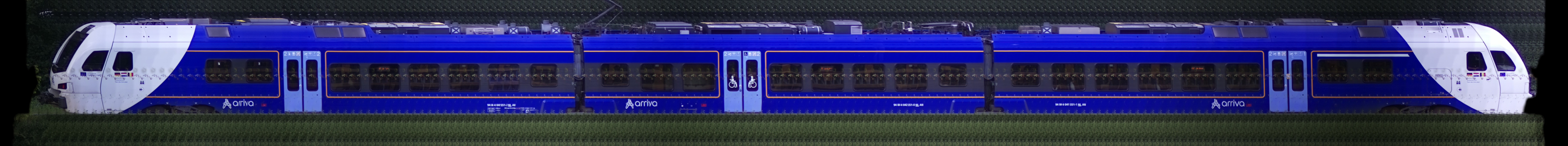 There should be a train photo here :'(