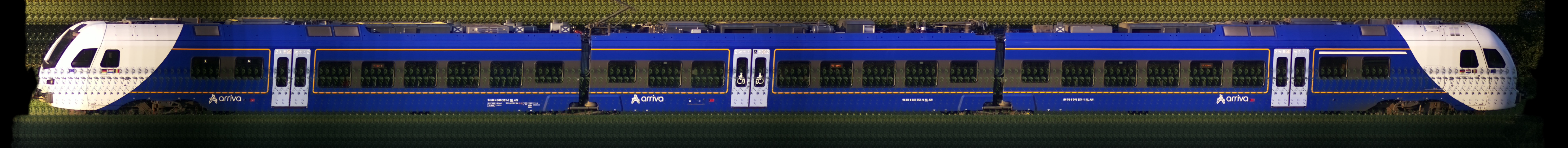 There should be a train photo here :'(