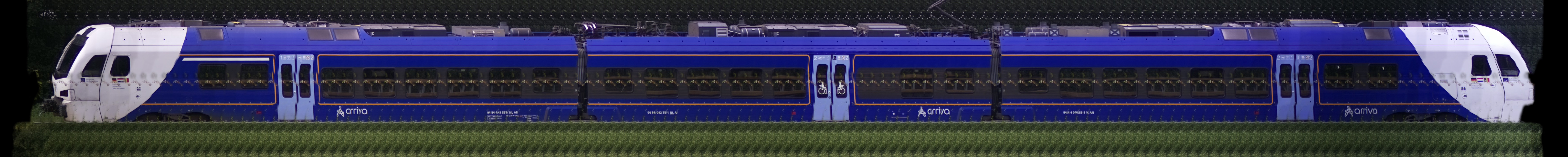 There should be a train photo here :'(