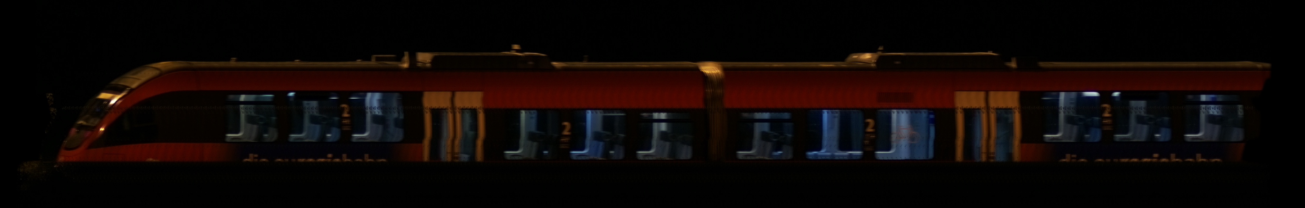There should be a train photo here :'(