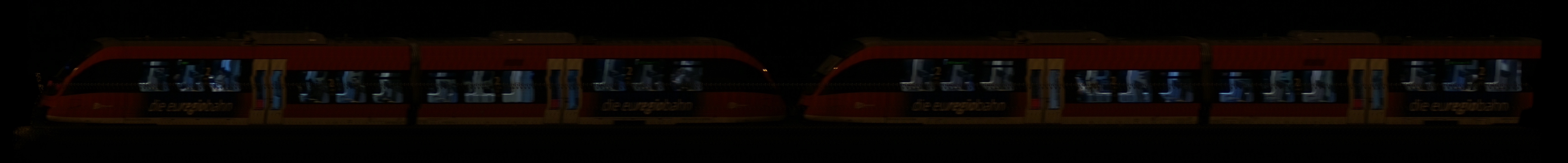 There should be a train photo here :'(