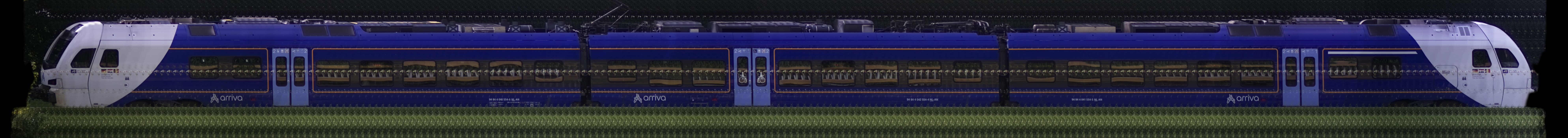 There should be a train photo here :'(