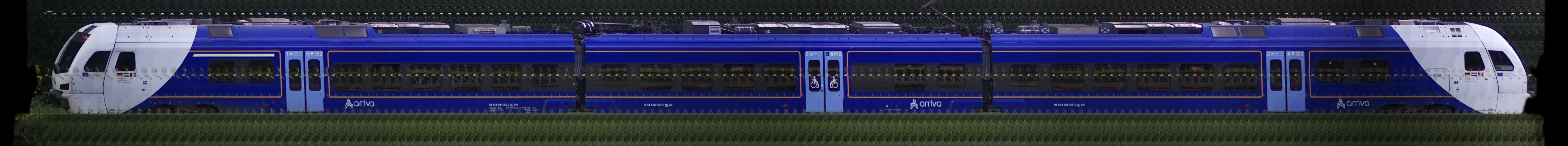 There should be a train photo here :'(