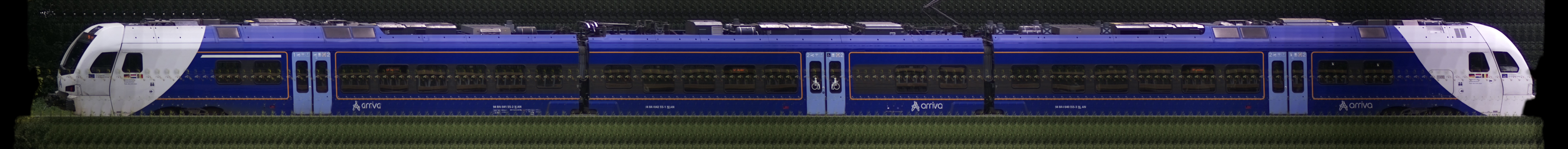 There should be a train photo here :'(