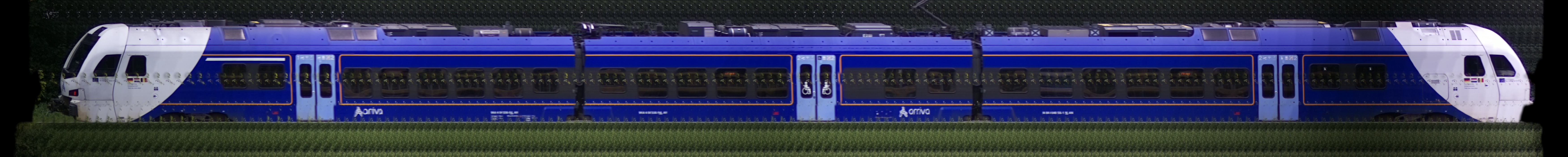 There should be a train photo here :'(