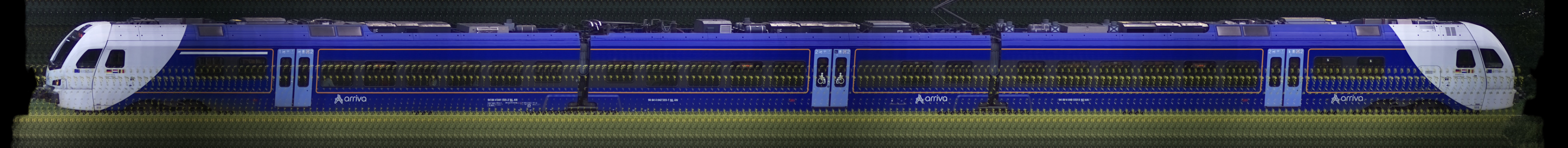 There should be a train photo here :'(