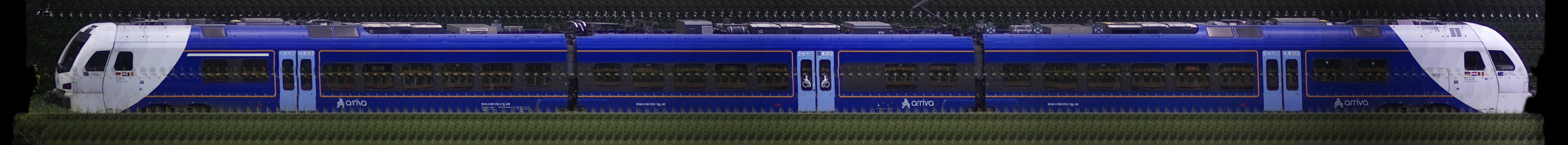 There should be a train photo here :'(