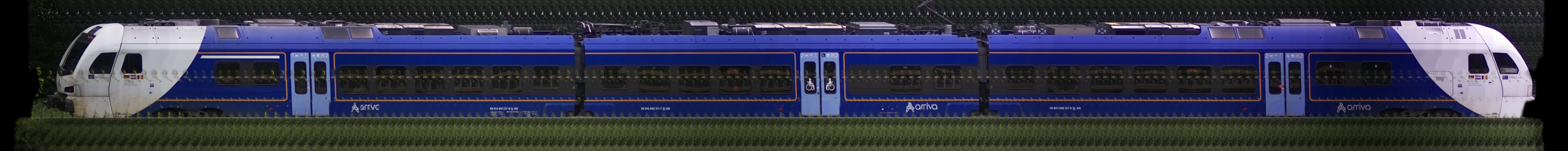 There should be a train photo here :'(