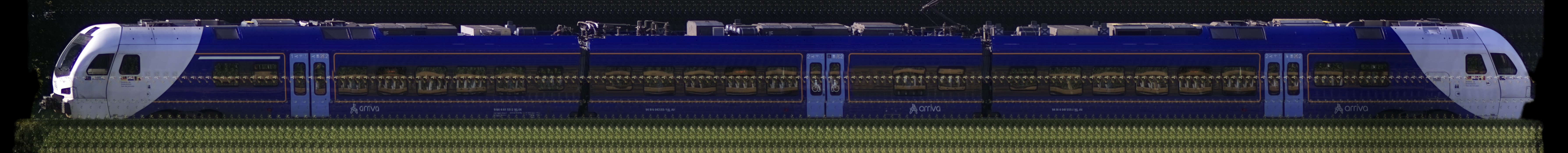 There should be a train photo here :'(