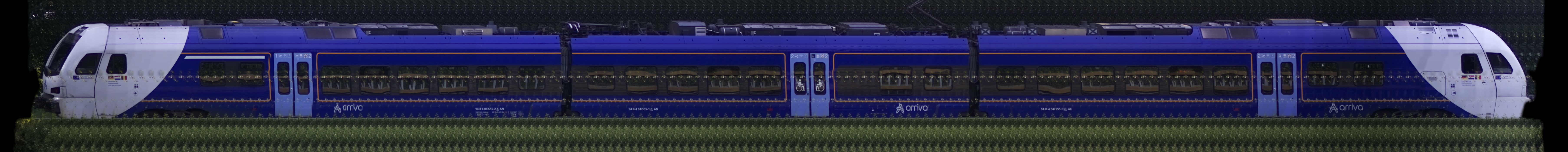 There should be a train photo here :'(