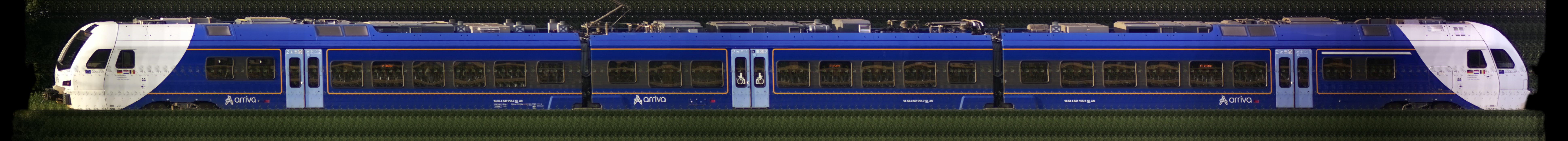 There should be a train photo here :'(