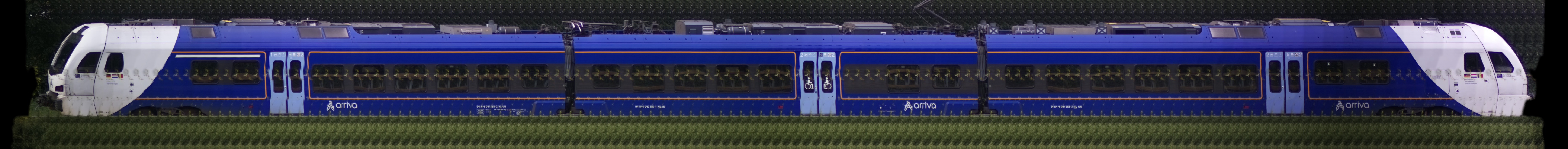 There should be a train photo here :'(