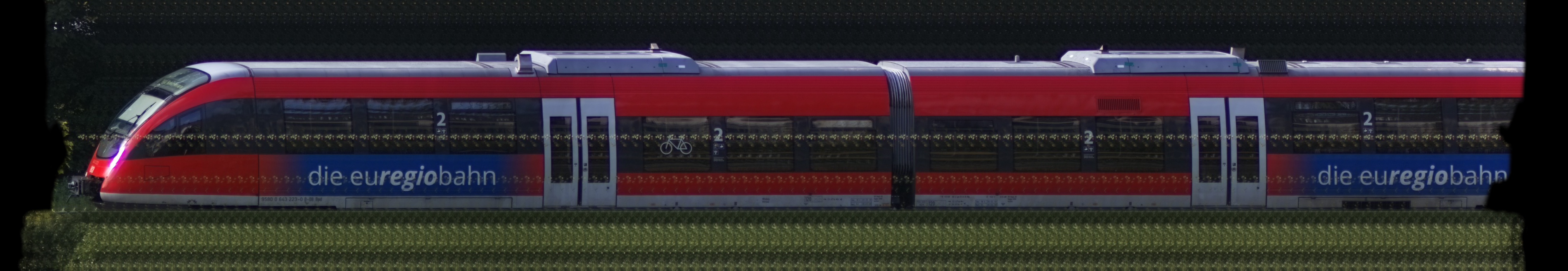 There should be a train photo here :'(