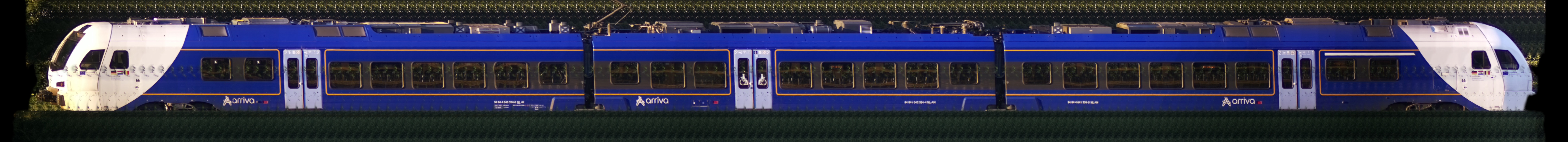 There should be a train photo here :'(