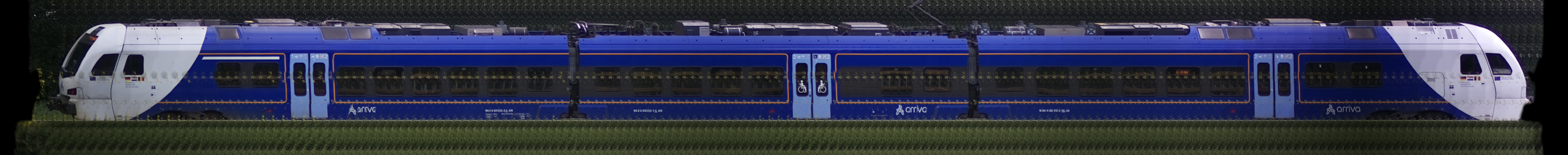 There should be a train photo here :'(