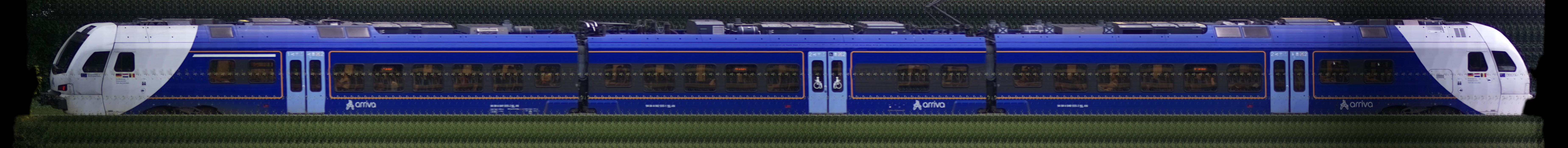 There should be a train photo here :'(