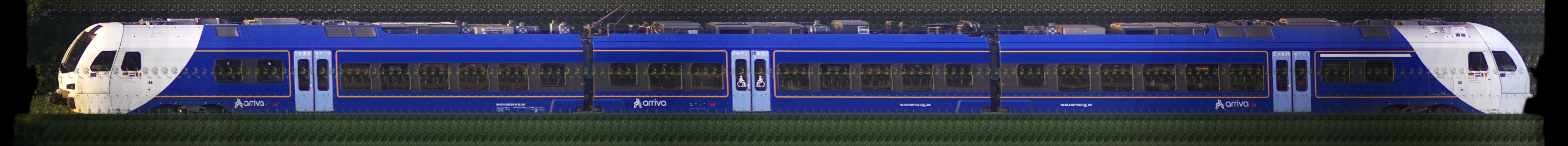 There should be a train photo here :'(