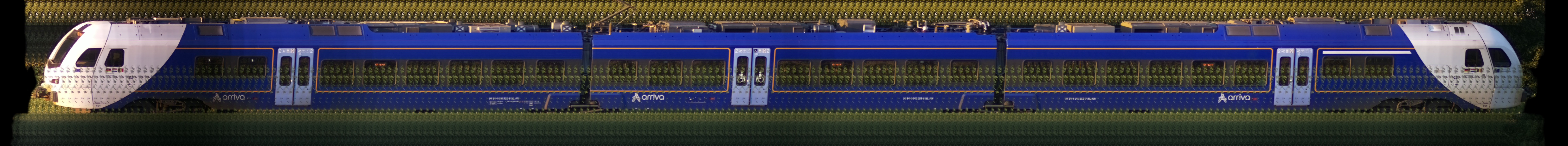 There should be a train photo here :'(