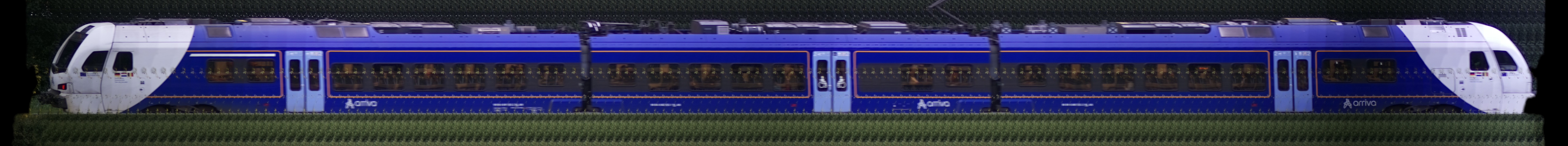There should be a train photo here :'(