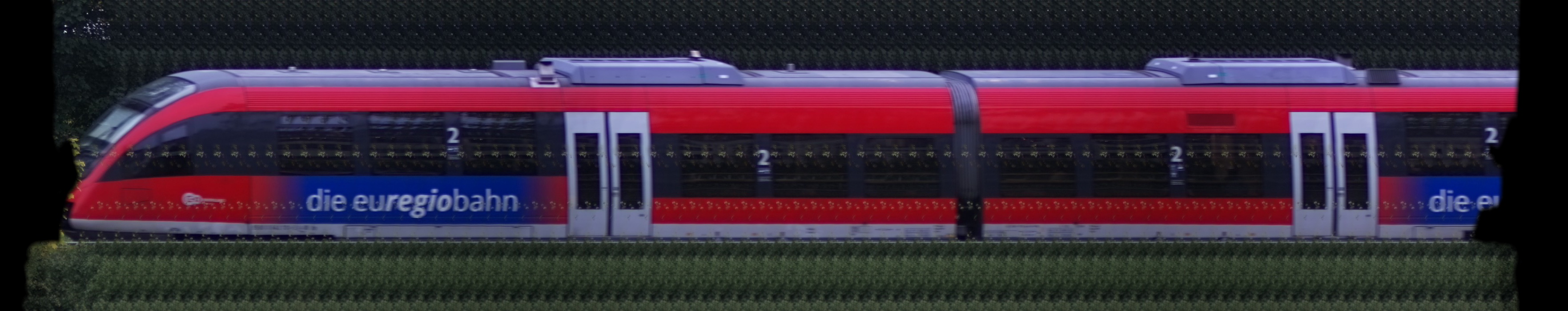 There should be a train photo here :'(