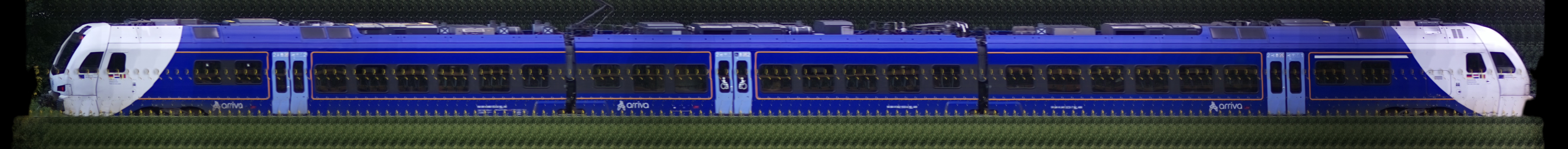 There should be a train photo here :'(