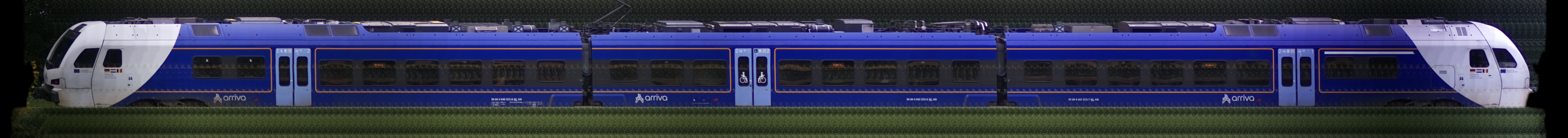 There should be a train photo here :'(