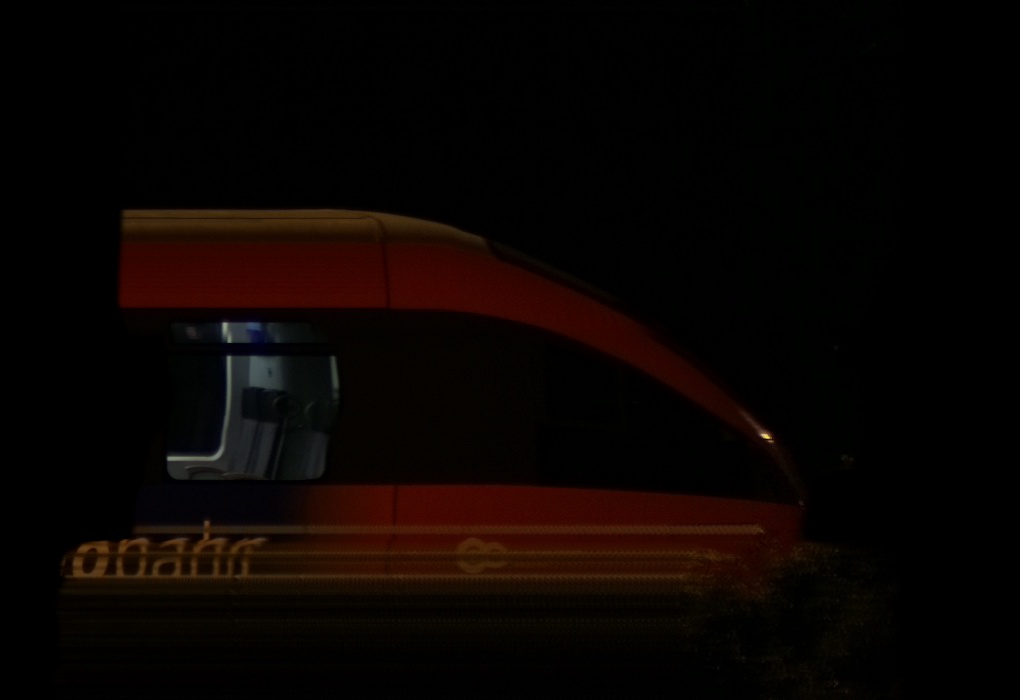 There should be a train photo here :'(