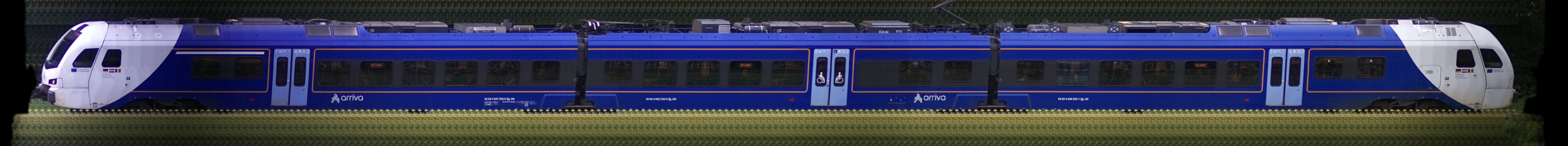 There should be a train photo here :'(