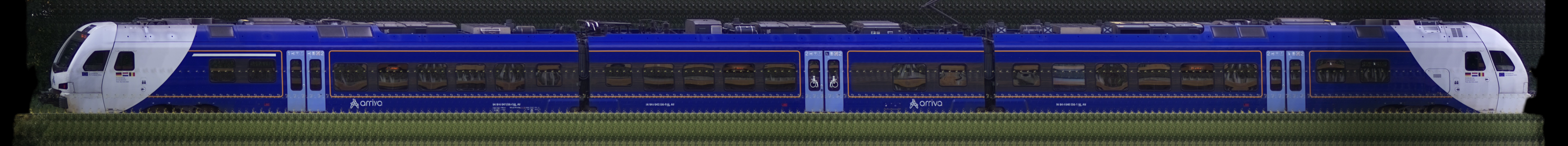 There should be a train photo here :'(