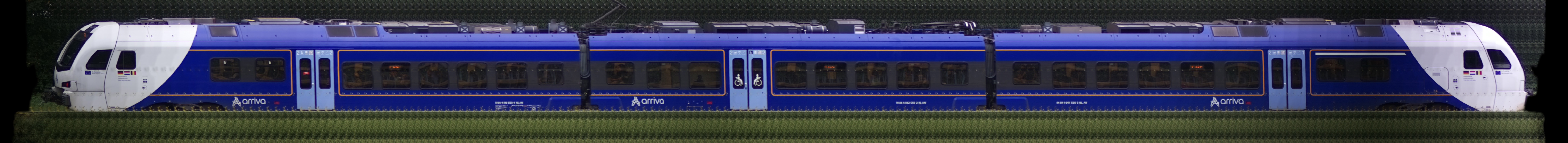 There should be a train photo here :'(