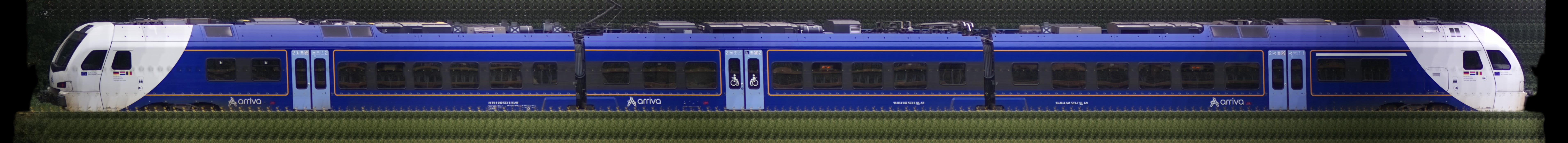 There should be a train photo here :'(