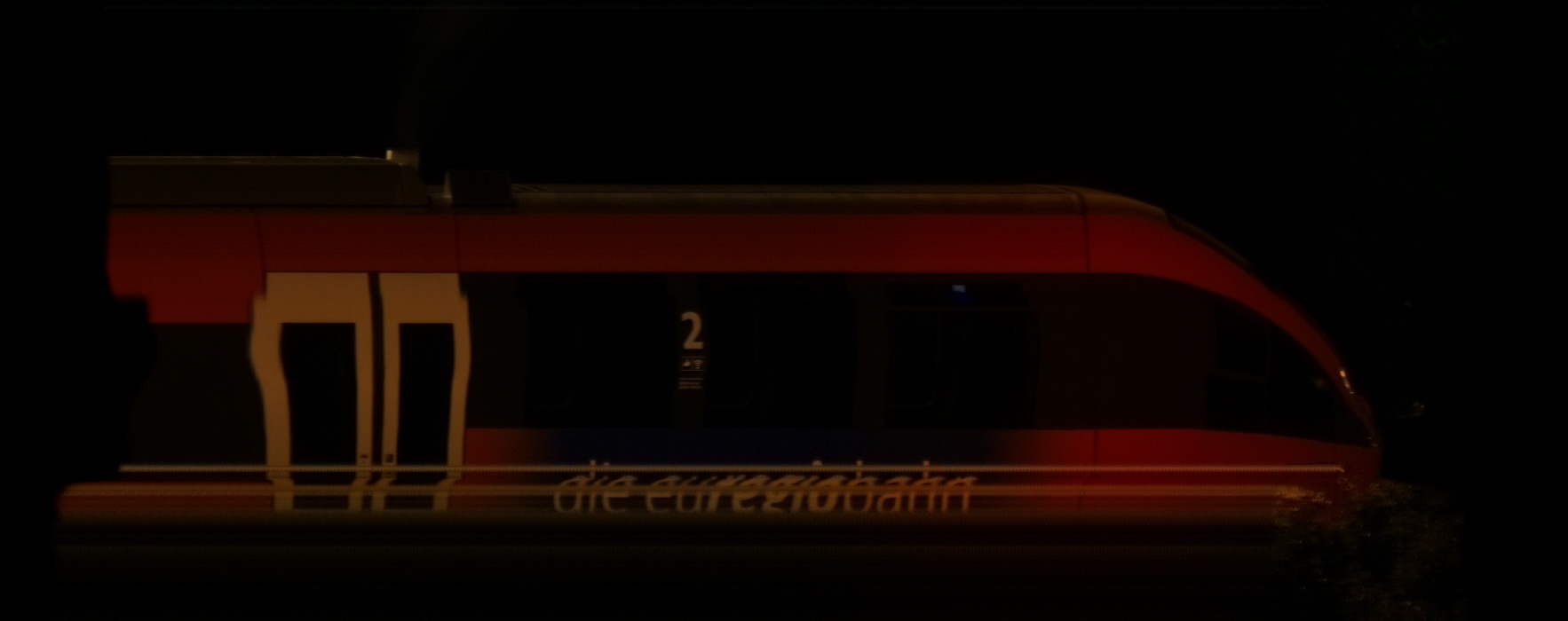 There should be a train photo here :'(