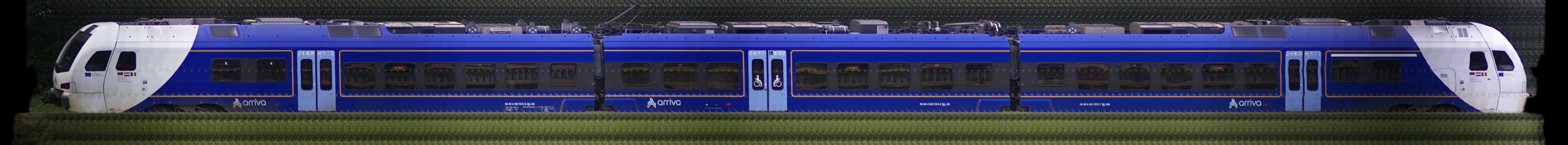 There should be a train photo here :'(