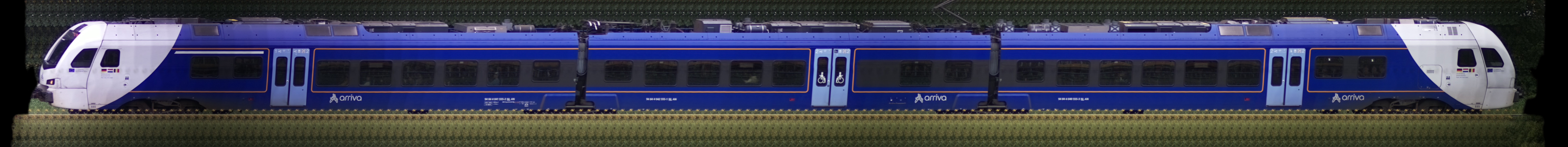 There should be a train photo here :'(